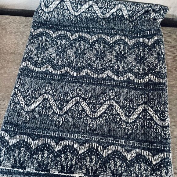 Black Soft Lace Fabric Halloween Gothic - Picture 5 of 5